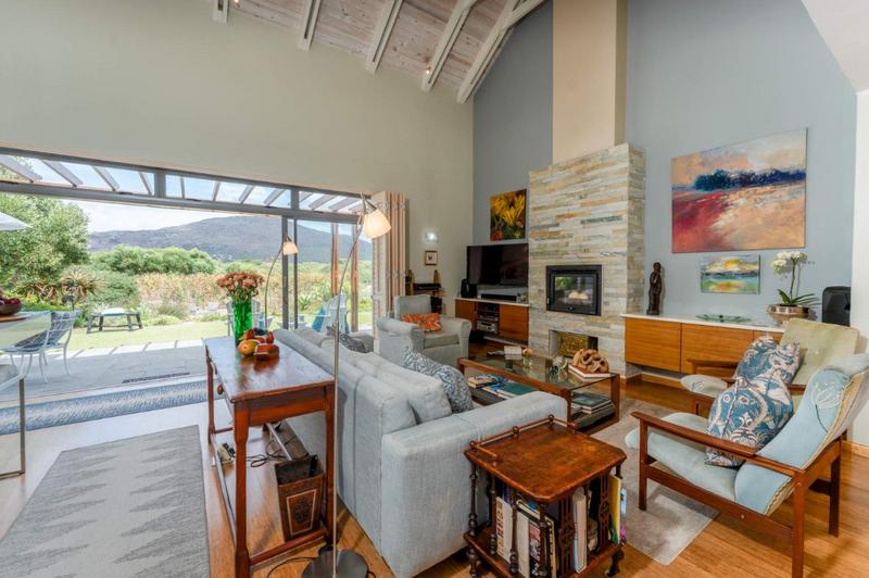 3 Bedroom Property for Sale in Lake Michelle Western Cape
